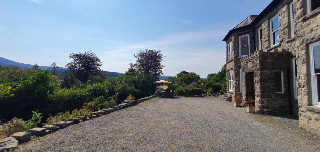 Large Mach Apartment At Pen Y Coed Hall Dolgellau Dış mekan fotoğraf